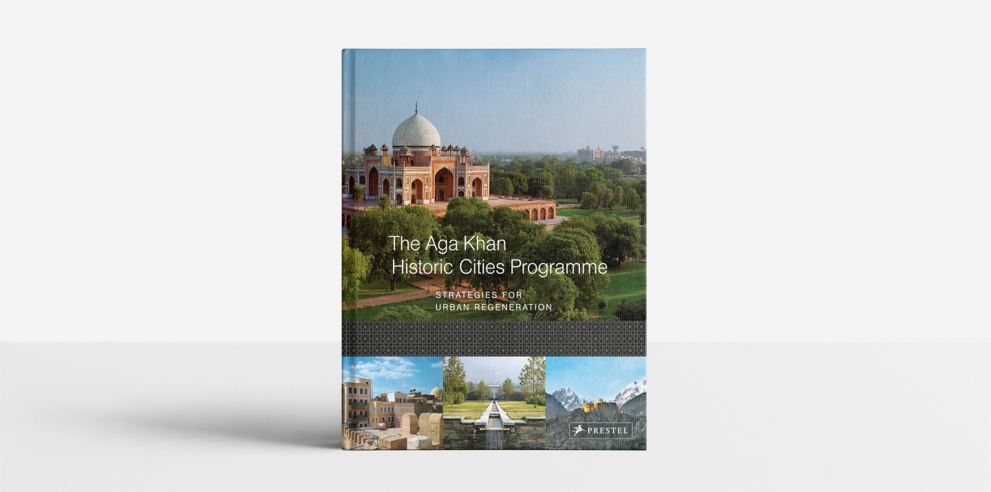 Buchgestaltung - Aga Khan Trust for Culture - The Historic Cities Programme - Buchcover-Design